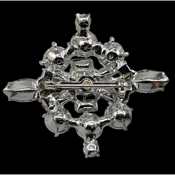 Vintage Snowflake Rhinestone Brooch Silver Tone Setting Clear Glass - Picture 7 of 12